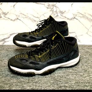 Jordan 11 low IE - Black / Size: 10.5 / MSRP: $115